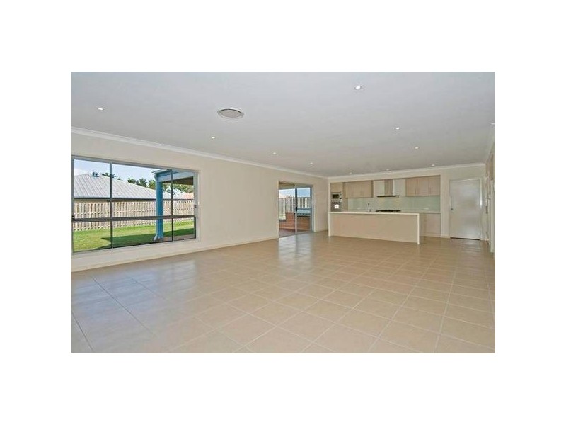 11 Watercress St, Upper Coomera QLD 4209
