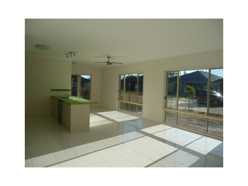 11 Runway Drive, Upper Coomera QLD 4209