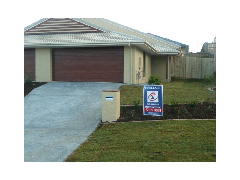 2/24 Cranberrie Crescent, Pimpama QLD 4209