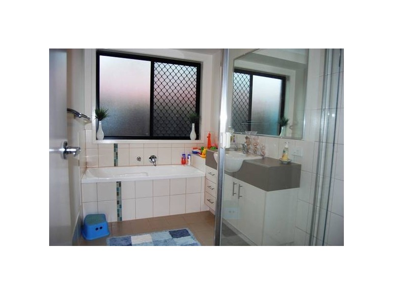 25 Diamond Sands Dve, Upper Coomera QLD 4209