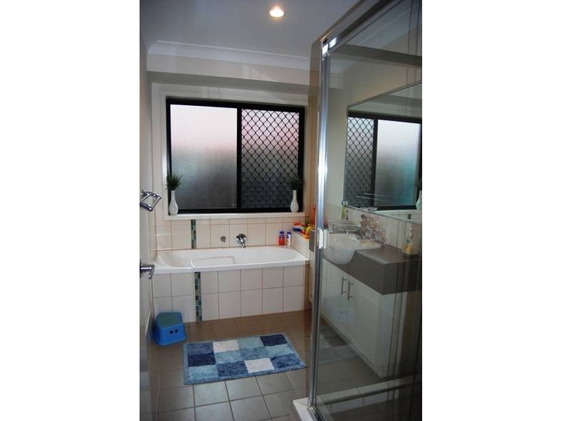 25 Diamond Sands Dve, Upper Coomera QLD 4209