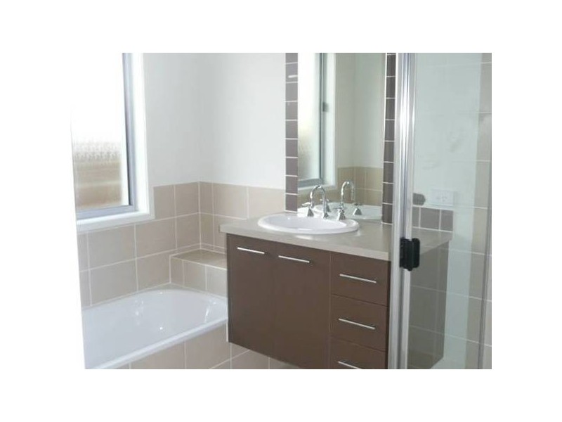 8 Casuarina Way Helensvale, Helensvale QLD 4212