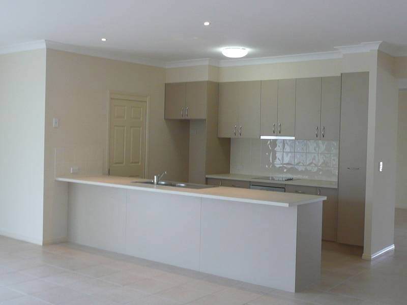 6 Seabird Lane, Coomera QLD 4209