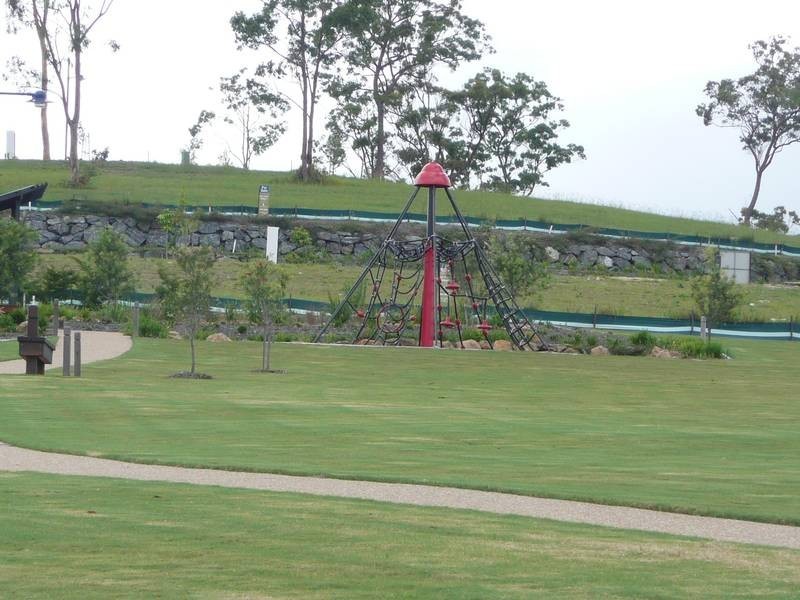 6 Seabird Lane, Coomera QLD 4209