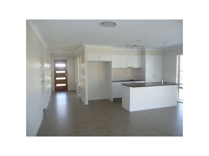 17 Kingair Street, Upper Coomera QLD 4209