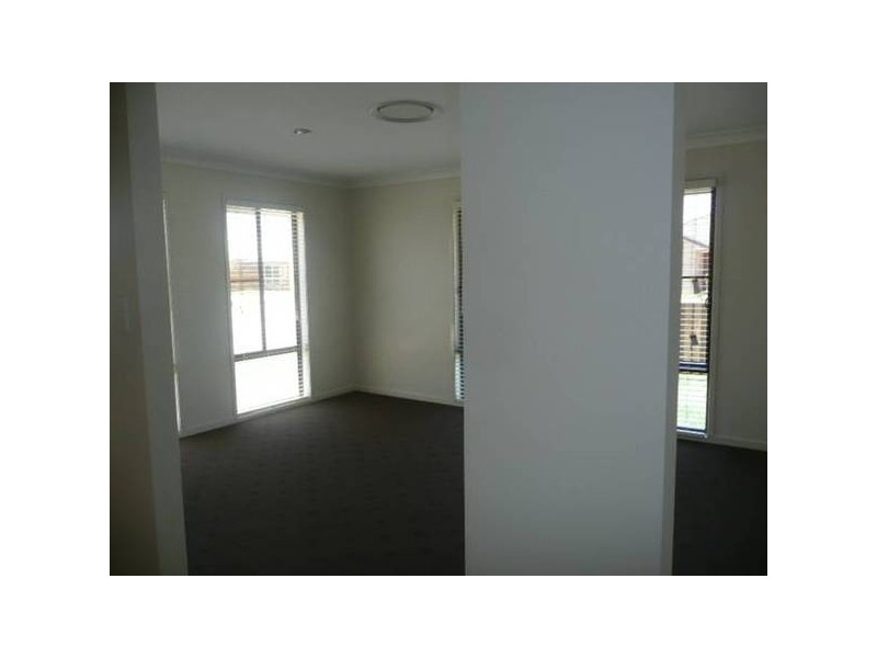 17 Kingair Street, Upper Coomera QLD 4209