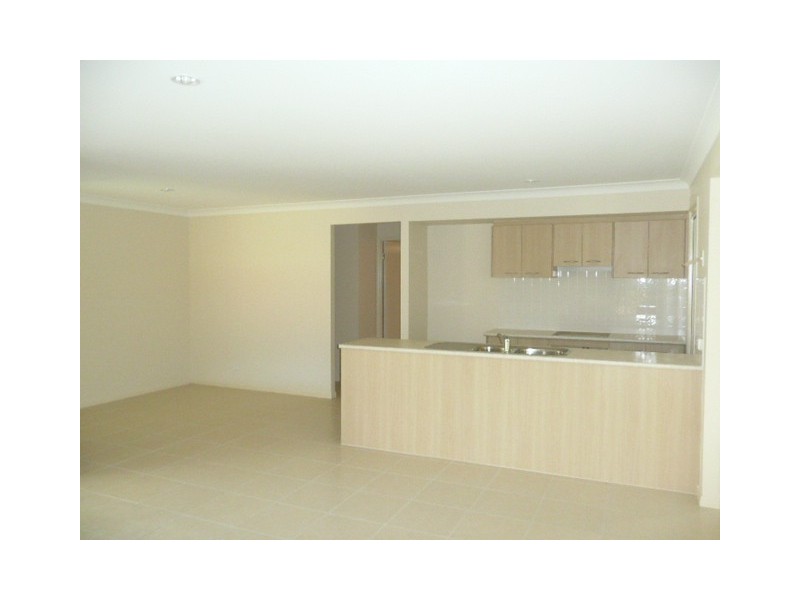 5 Cessna Street, Upper Coomera QLD 4209