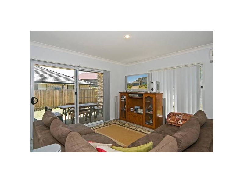 1 MacDonald Ave, Upper Coomera QLD 4209