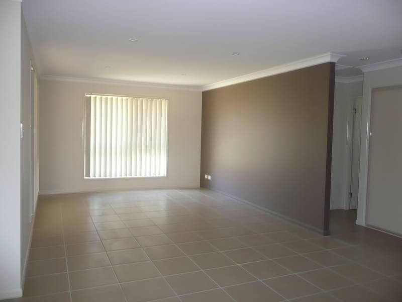 11 Kingair Road, Upper Coomera QLD 4209