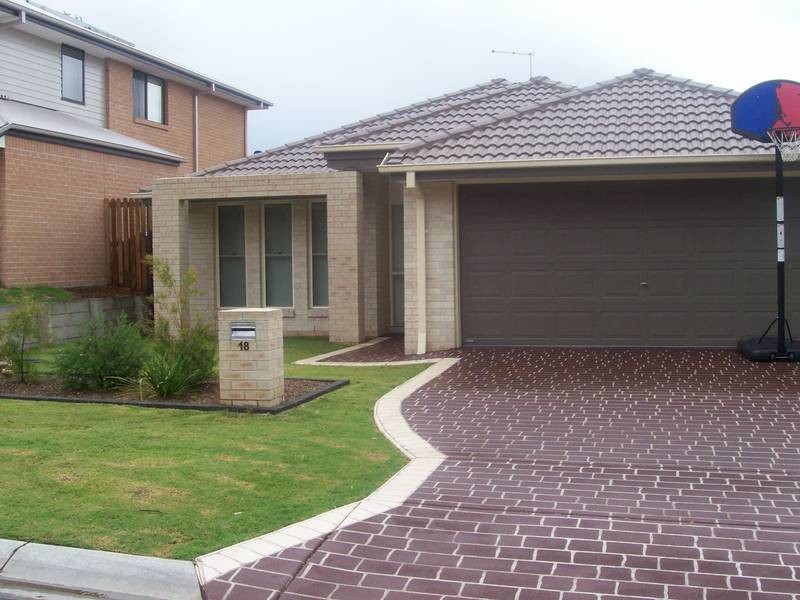 18 Moorhen Street, Coomera QLD 4209