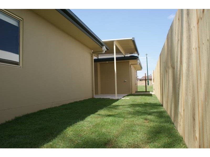 18 Elizabeth Street, Coomera QLD 4209