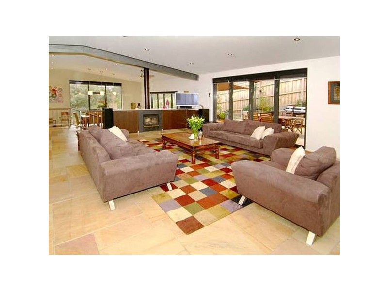 7 Elmwood Rise, Eltham North VIC 3095