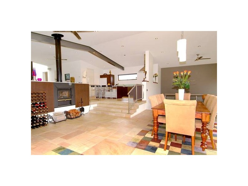 7 Elmwood Rise, Eltham North VIC 3095