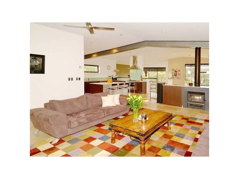 7 Elmwood Rise, Eltham North VIC 3095