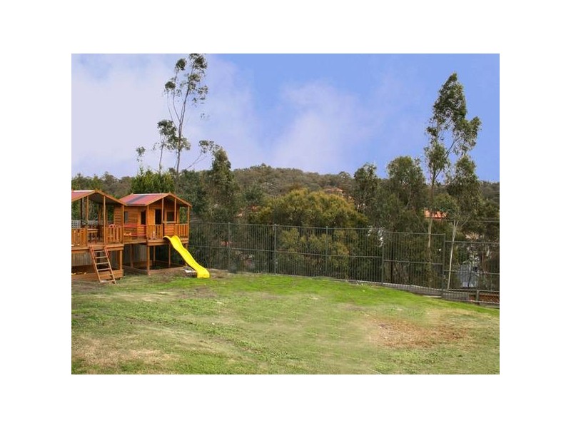 7 Elmwood Rise, Eltham North VIC 3095