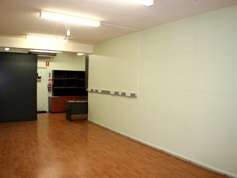 1/143 Main, Greensborough VIC 3088