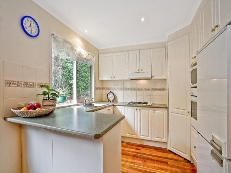 3/26 Luck Street, Eltham VIC 3095