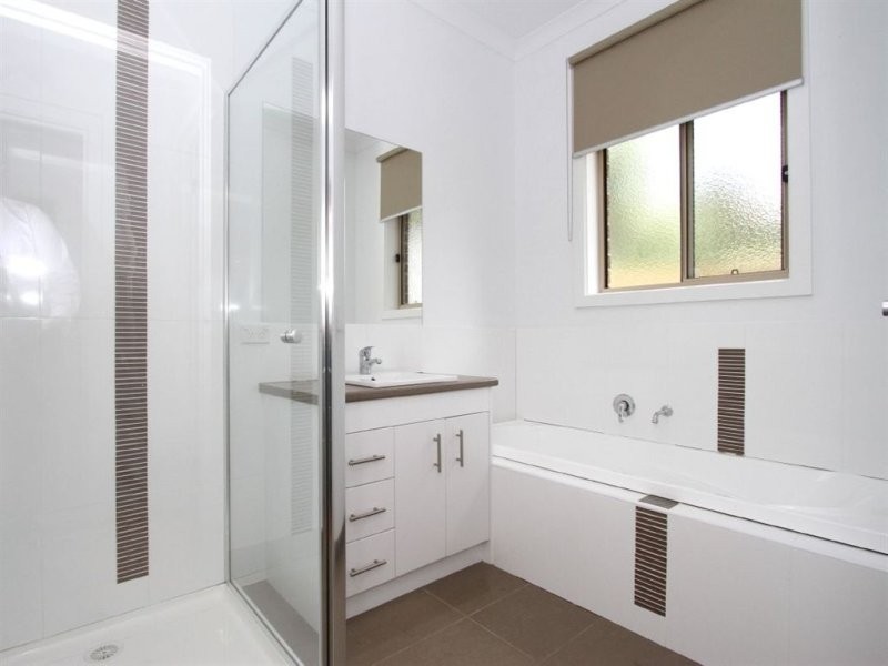 4/63 Mountain View Road, Montmorency VIC 3094