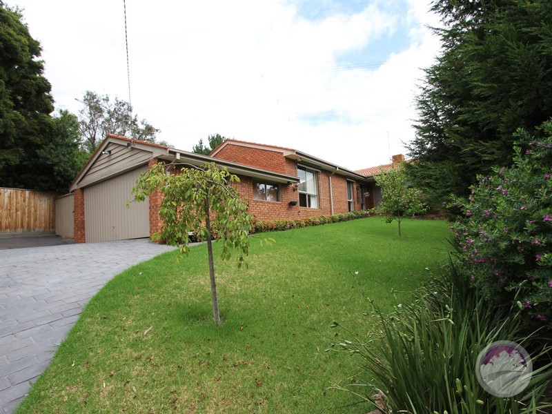 3 Orsova Close, Eltham North VIC 3095
