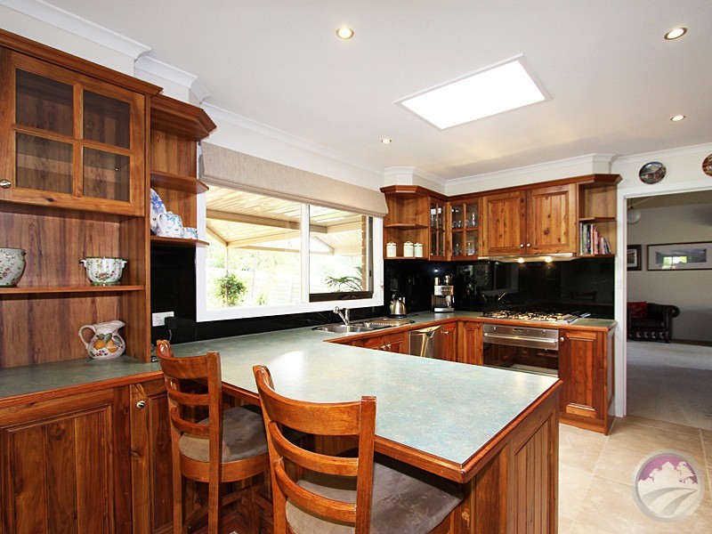 3 Orsova Close, Eltham North VIC 3095