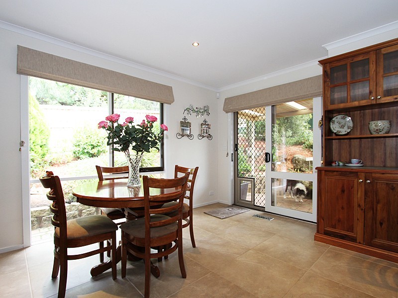 3 Orsova Close, Eltham North VIC 3095