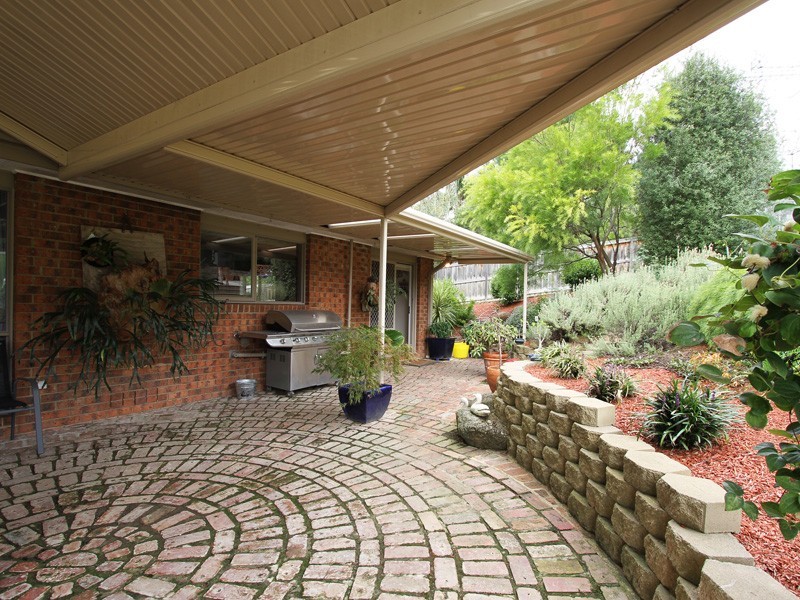 3 Orsova Close, Eltham North VIC 3095