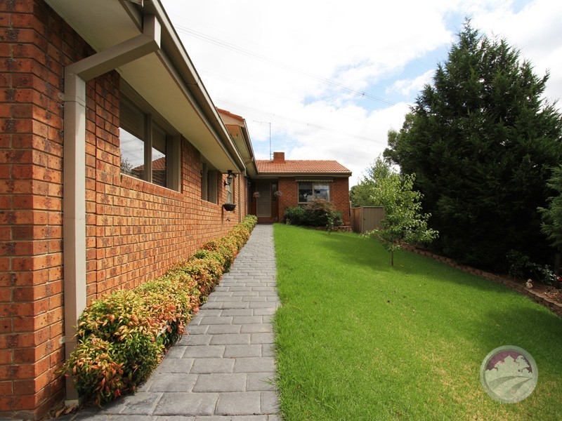 3 Orsova Close, Eltham North VIC 3095