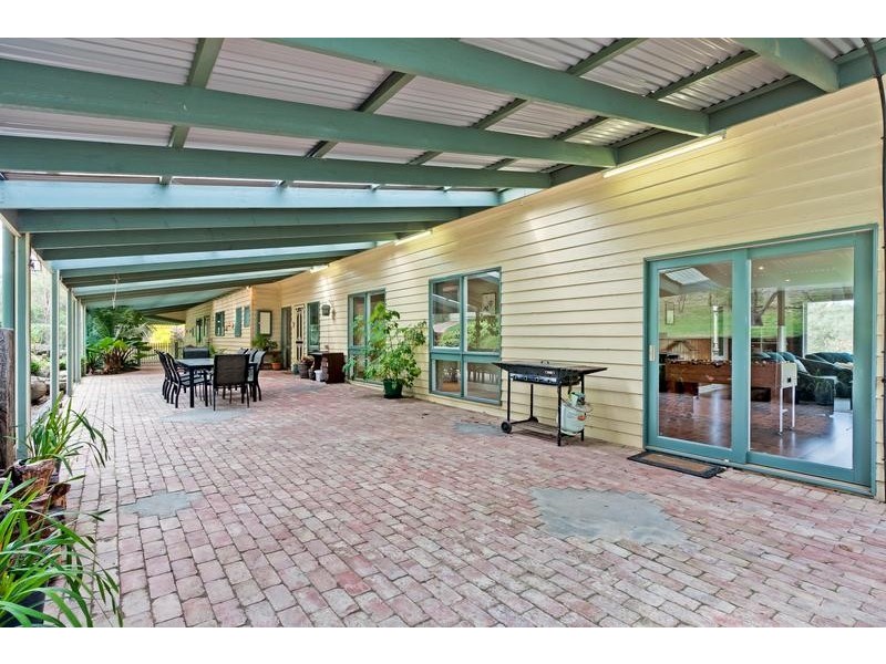 40 Flora Crescent, St Andrews VIC 3761