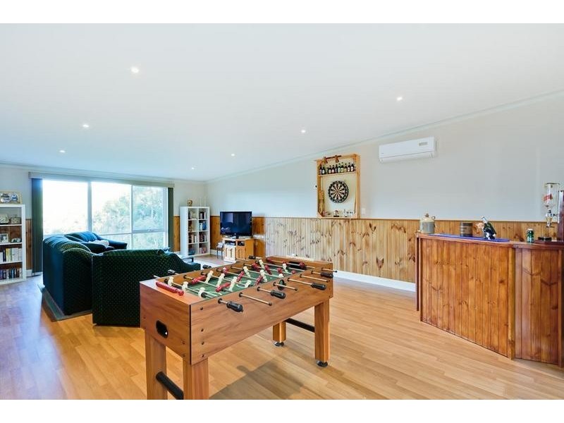 40 Flora Crescent, St Andrews VIC 3761