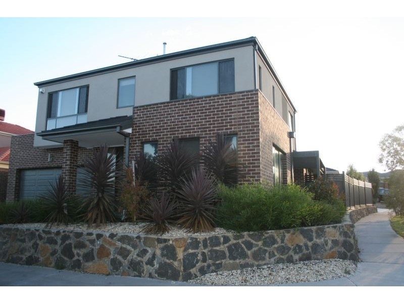 42 Hyde Park, Craigieburn VIC 3064