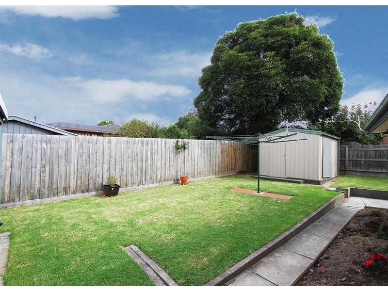 122 Cameron Parade Old, Bundoora VIC 3083