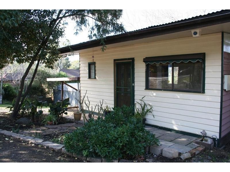 17 Reynolds Road, Wattle Glen VIC 3096