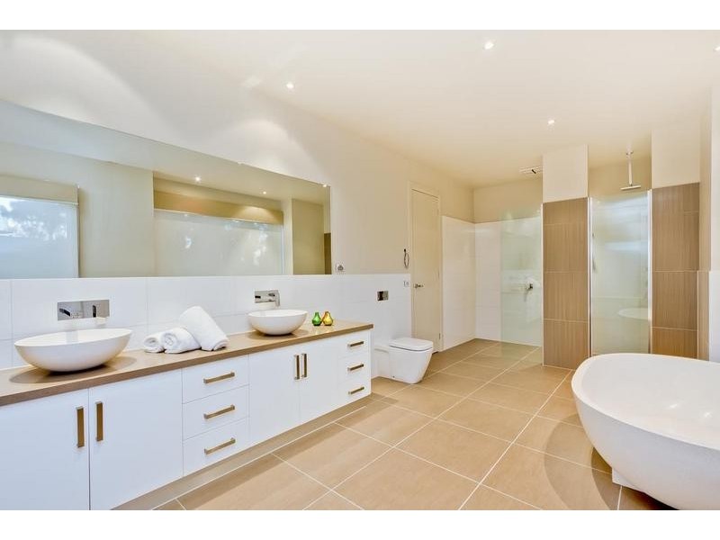 5 Rotin Court, Plenty VIC 3090