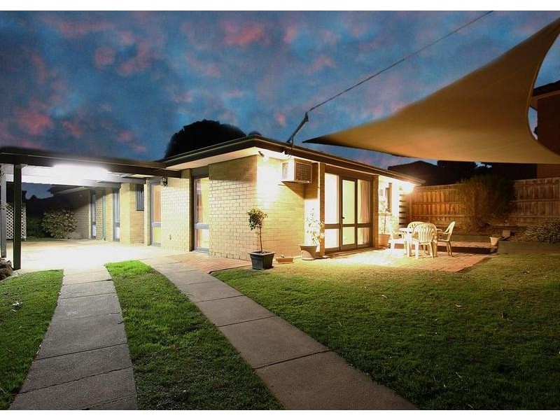 122 Cameron Parade, Bundoora VIC 3083