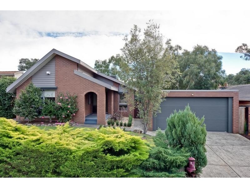213 Plenty River Drive, Greensborough VIC 3088