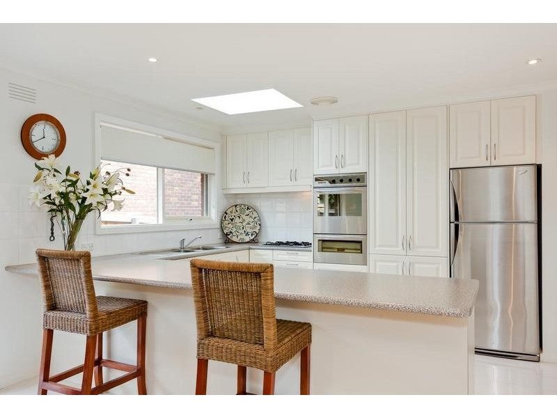 213 Plenty River Drive, Greensborough VIC 3088