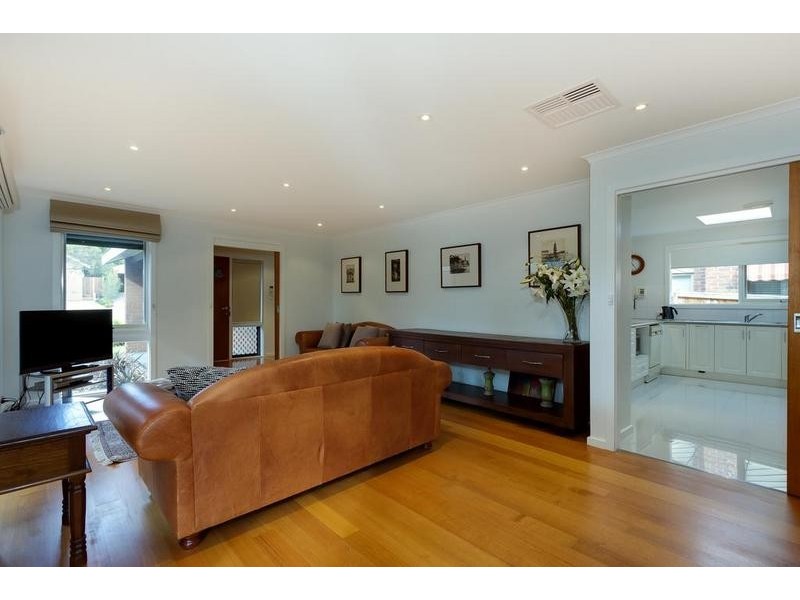 213 Plenty River Drive, Greensborough VIC 3088