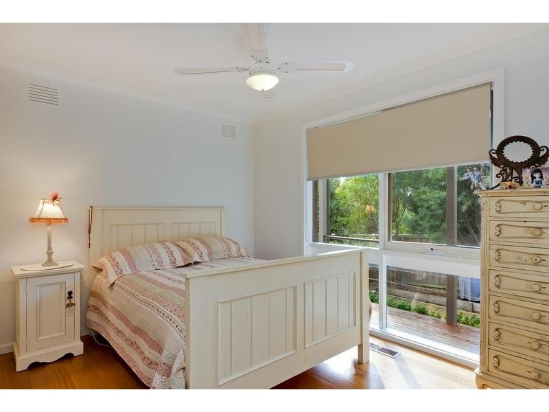 213 Plenty River Drive, Greensborough VIC 3088
