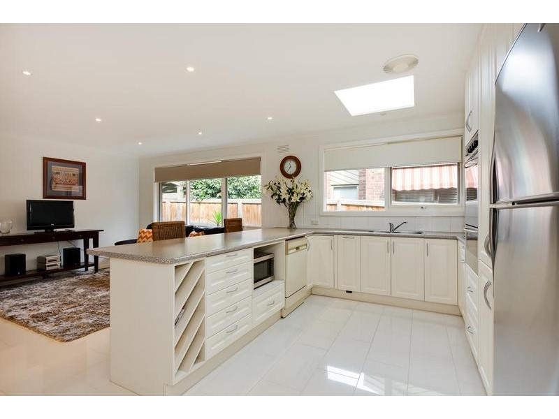 213 Plenty River Drive, Greensborough VIC 3088