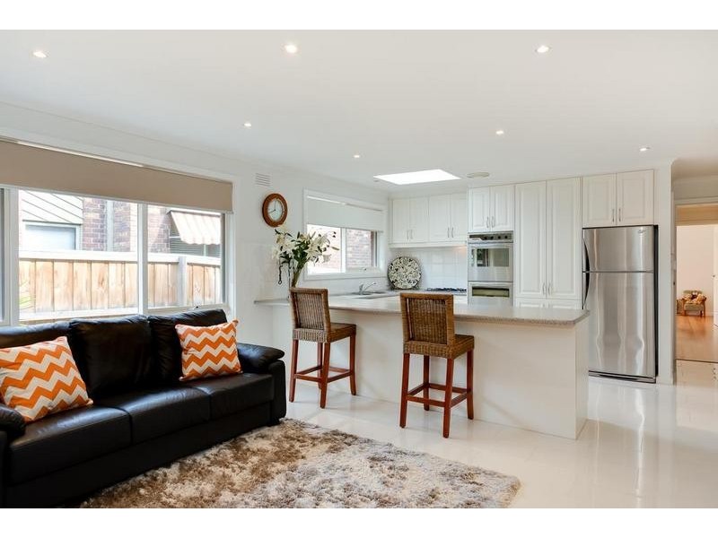 213 Plenty River Drive, Greensborough VIC 3088