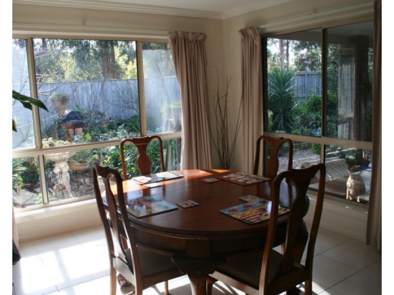 4 Tallis Grove, Doreen VIC 3754