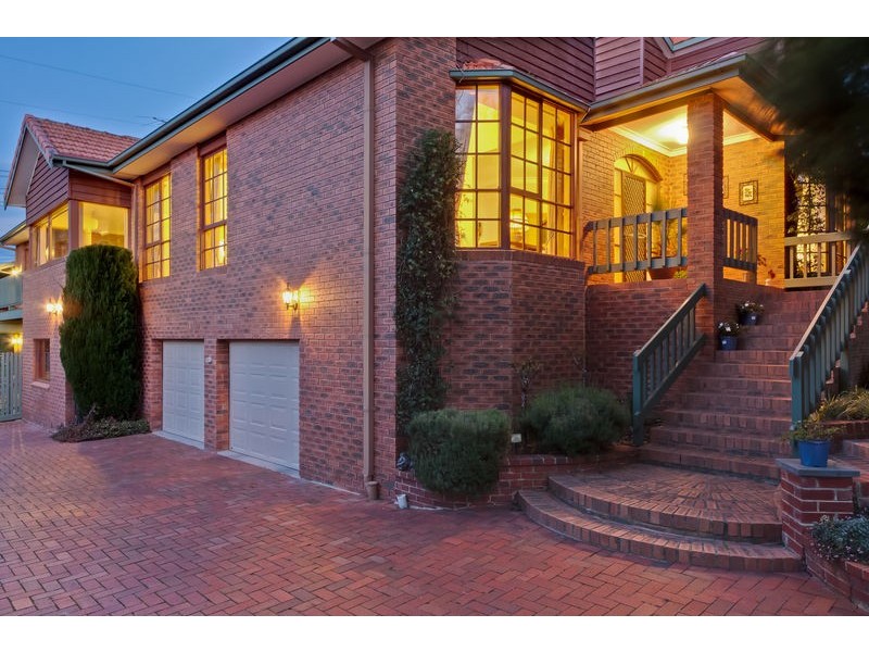 18 Nillumbik Square, Diamond Creek VIC 3089