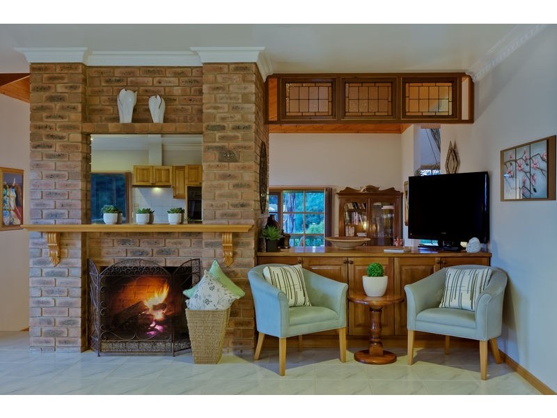 18 Nillumbik Square, Diamond Creek VIC 3089