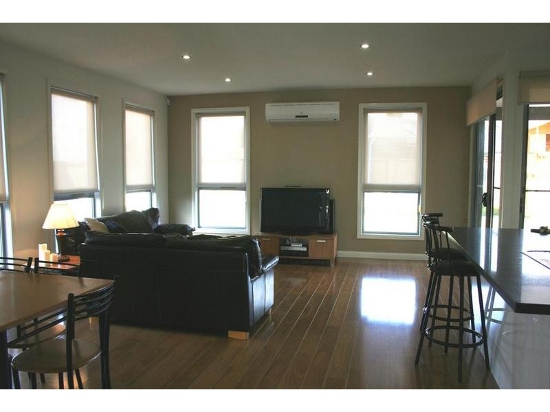 70 Mollison, Doreen VIC 3754