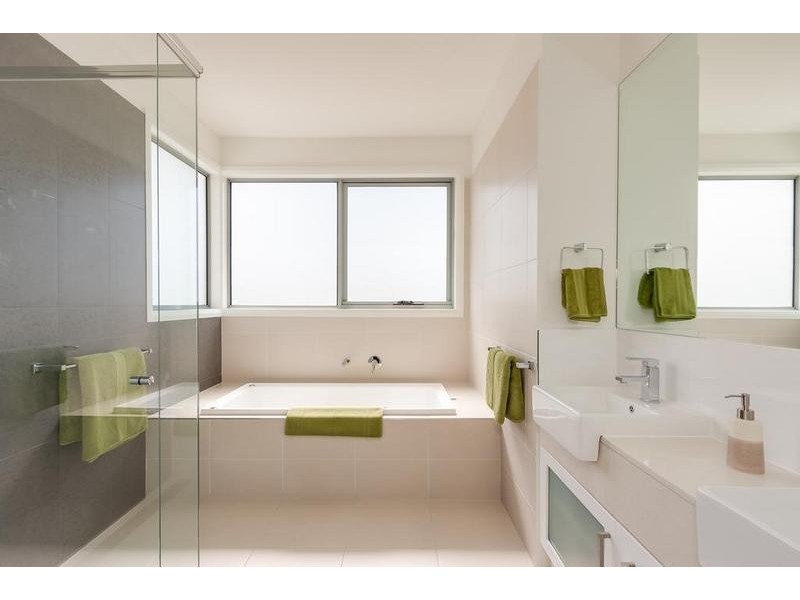 70 Mollison, Doreen VIC 3754