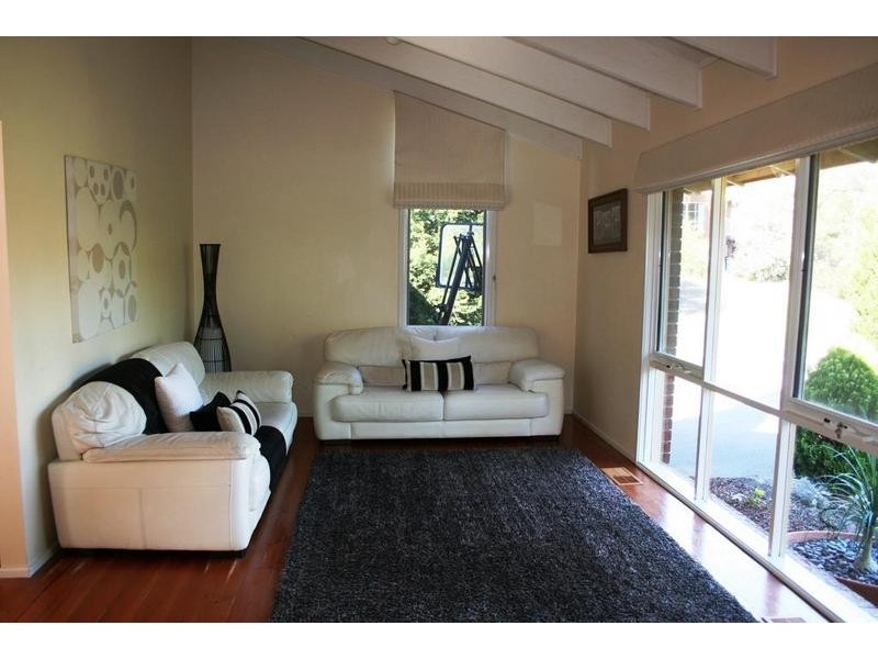 9 Lanvos, Diamond Creek VIC 3089