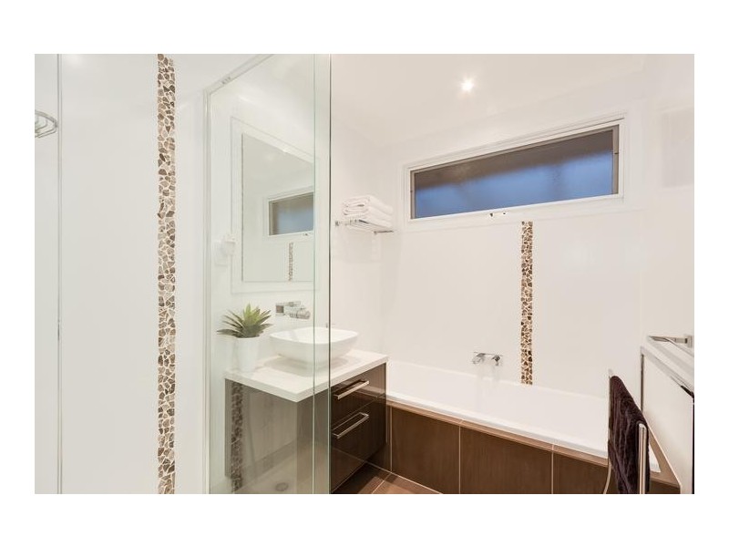 9 Lanvos, Diamond Creek VIC 3089