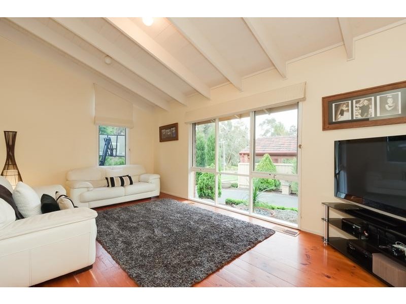 9 Lanvos, Diamond Creek VIC 3089