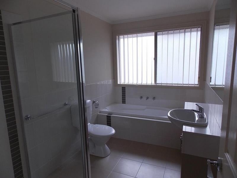 2/192-196 Sherbourne Road, Montmorency VIC 3094