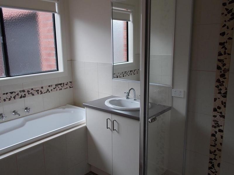 20 Gillow Grove, Doreen VIC 3754